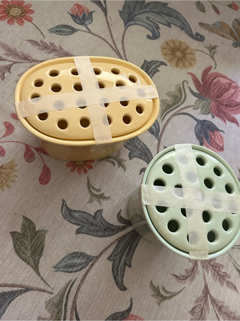 Set of 2 Oval Flower Frogs - Pale Yellow & Mint Green